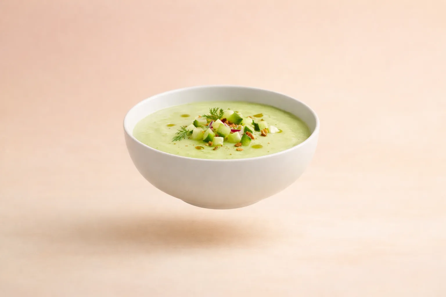 Portada de la receta Sopa fría de pepino, uvas y miso blanco